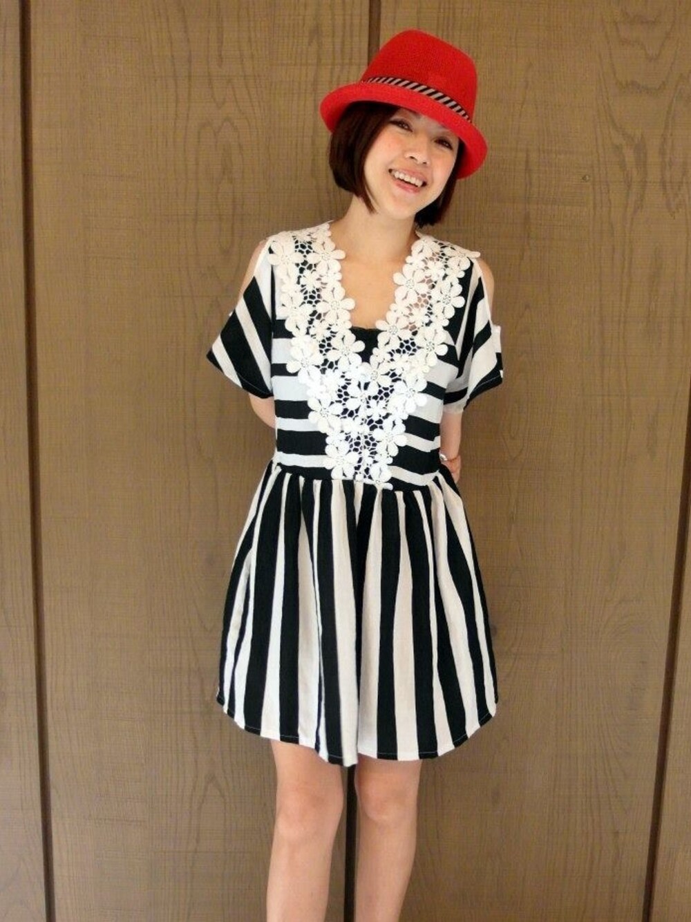 「red、dress、fashion、hat、pumps、black and white、earring、Cartier、blingblingqueen、blingblingboutiques」｜「アイテム（ワンピース、ブラック系）」を使った、huangcherryさん（レディース・163cm）の夏コーディネートの1枚目の写真