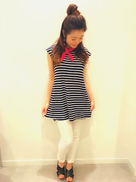 「GU（ジーユー）のアイテム（Tシャツ/カットソー、ブルー系）」を使った、GUstaff👠rika💞さん（レディース・157cm）の春コーディネート