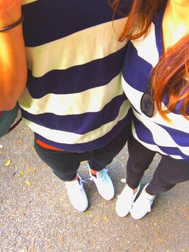 「GU（ジーユー）のアイテム（ニット/セーター、ブルー系）」を使った、GUstaff👠rika💞さん（レディース・157cm）の春コーディネート