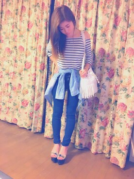 「SpRay（スプレイ）のアイテム（Tシャツ/カットソー、ホワイト系）」を使った、GUstaff👠rika💞さん（レディース・157cm）の春コーディネート