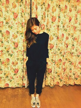 「GU（ジーユー）のアイテム（シャツ/ブラウス、ブラック系）」を使った、GUstaff👠rika💞さん（レディース・157cm）の春コーディネート