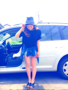 「GU（ジーユー）のアイテム（Tシャツ/カットソー、ブラック系）」を使った、GUstaff👠rika💞さん（レディース・157cm）の春コーディネート