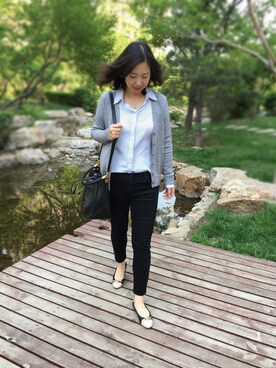 「Marc by Marc Jacobs（マークバイマークジェイコブス）のアイテム（ドラムバッグ）」を使った、春日桑拓さん（レディース・170cm）の春コーディネート