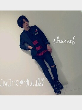 「SHAREEF（シャリーフ）のアイテム（Tシャツ/カットソー、レッド系）」を使った、Yuki Itoさん（メンズ）の冬コーディネート