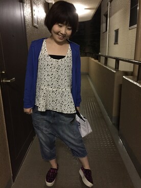 「総柄トップス」｜「アイテム（その他アウター）」を使った、てるるんさん（レディース・157cm）の春コーディネート