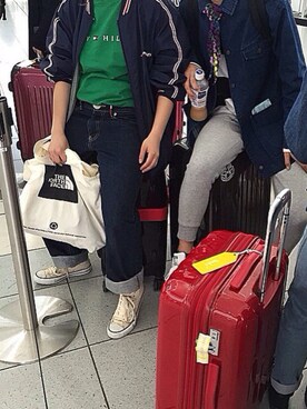 「TOMMY（トミー）のアイテム（ジャケット/アウター）」を使った、（arisa）さん（レディース・154cm）の春コーディネート
