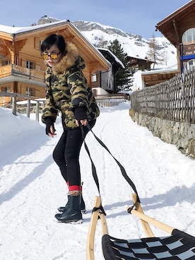 「A BATHING APE（アベイシングエイプ）のアイテム（チェスターコート）」を使った、Yoonさん（レディース・155cm）の冬コーディネート