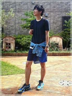 「腰巻きシャツ」｜でーち。さん（メンズ・180cm）の夏コーディネート