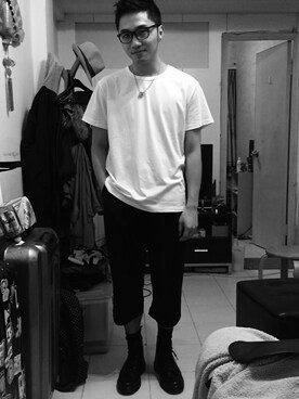 「Dr. Martens（ドクターマーチン）のアイテム（ブーツ、ブラック系）」を使った、mikaさん（メンズ）の秋コーディネート