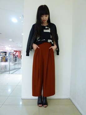 「URBAN RESEARCH ROSSO WOMEN（アーバンリサーチ　ロッソ）のアイテム（MA-1）」を使った、nambastaffさん（レディース・160cm）の秋コーディネート