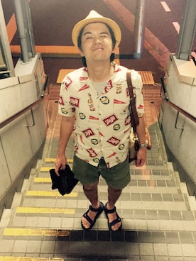 「膝上ショーツ」｜「アイテム（腕時計）」を使った、マービーさん（メンズ・167cm）の夏コーディネート