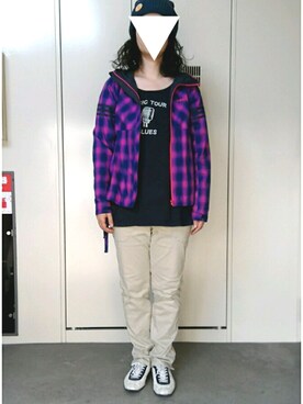 「IL BISONTE（イルビゾンテ）のアイテム（キャップ）」を使った、亀子さん（レディース・162cm）の秋コーディネート