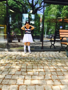「FILA（フィラ）のアイテム（ワンピース）」を使った、啥人啥人啥人さん（キッズ・100cm）の春コーディネート