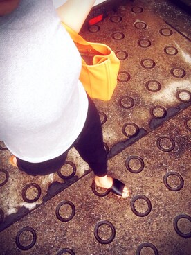 「アイテム（トートバッグ、オレンジ系）」を使った、me☺︎さん（レディース・163cm）の夏コーディネート