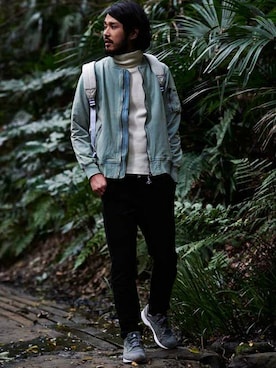 「gym master（ジムマスター）のアイテム（デニムパンツ）」を使った、ERI.Tさん（メンズ・180cm）の冬コーディネート