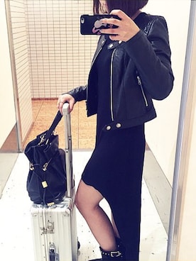 「JIMMY CHOO（ジミーチュウ）のアイテム（ブーティ）」を使った、Hiroyoさん（レディース・160cm）の秋コーディネート