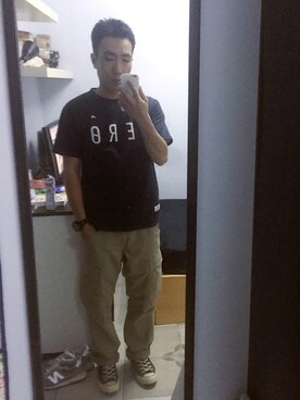 「ANB BRANDのアイテム（Tシャツ/カットソー、ブルー系）」を使った、Vanlissさん（メンズ・163cm）の秋コーディネート