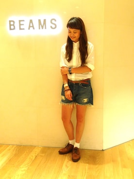 「アイテム（ブレスレット、ブラウン系）」を使った、ASAMI OKANOさん（レディース・160cm）の夏コーディネート