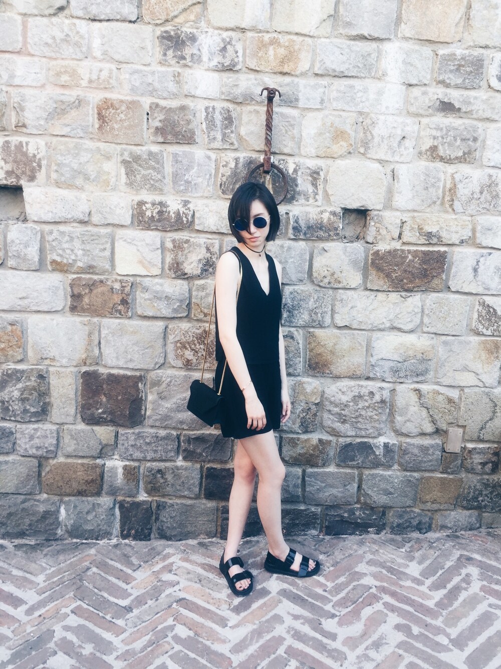 「R29Monochromies、ootd、outfit、summer、black、Napa Valley、streetfashion、onepiece、jumpsuit」｜「SAINT LAURENT PARISのアイテム（ハンドバッグ、ブラック系）」を使った、JW_4さん（レディース・173cm）の夏コーディネートの1枚目の写真