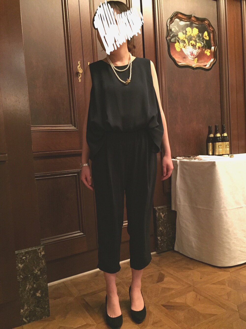 「結婚式、結婚式コーデ、サロペット、パンツスタイル」｜「DouDouのドレープロンパース（サロペット/オーバーオール、ブルー系）」を使った、yukariさん（レディース・145cm）の冬コーディネートの1枚目の写真