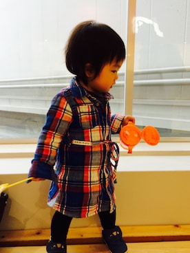 「アイテム（シャツワンピース）」を使った、HANAGONさん（キッズ・80cm）の冬コーディネート