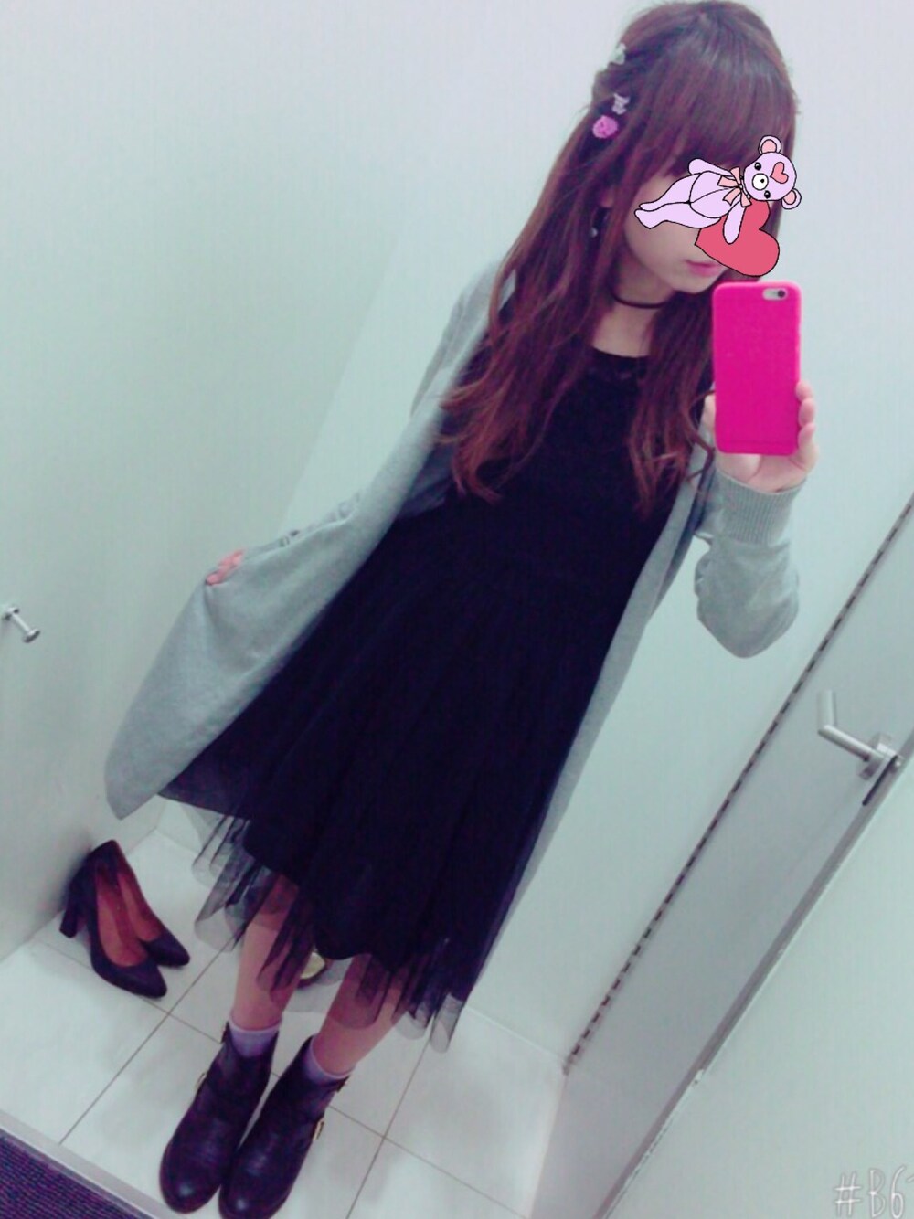 「黒、LARME系、EATME系、黒スカート、チュール、レース、チョーカー、ラベンダー、ゆめかわいい、ロングカーディガン」｜「AS KNOW AS PINKYの（PE0501）ﾘﾊﾞﾁｭｰﾙって!SK（スカート、ブラック系）」を使った、HARUKAさん（レディース・158cm）の春コーディネートの1枚目の写真