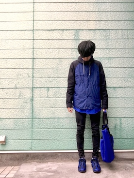 「ADAM ET ROPE'（アダムエロペ）のアイテム（マウンテンパーカー）」を使った、RYONCHYさん（メンズ・169cm）の秋コーディネート