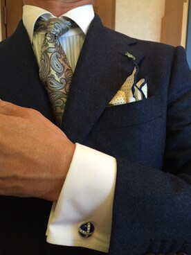 「アイテム（ネクタイ、シルバー系）」を使った、michi-michiさん（メンズ・165cm）の秋コーディネート