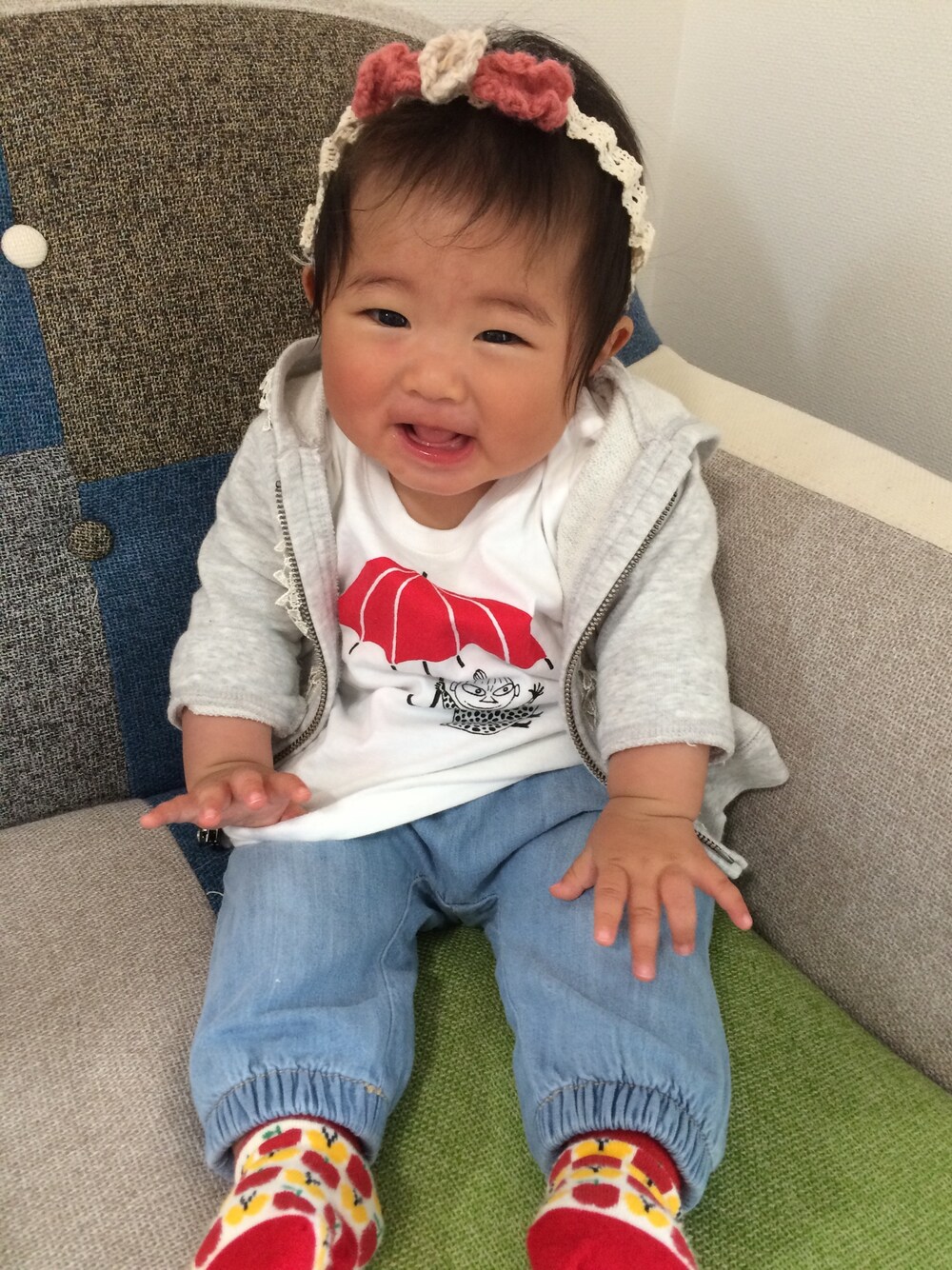 「おそろいコーデ」｜「Design Tshirts Store graniphのアイテム（Tシャツ/カットソー、ホワイト系）」を使った、＊AKARi＊さん（キッズ・60cm）の春コーディネートの1枚目の写真