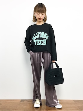 「coca（coca）（コカ）のアイテム（スウェット）」を使った、saya☺︎さん（レディース・149cm）の秋コーディネート