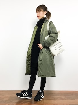 「ワンピース×スニーカー」｜「アイテム（MA-1）」を使った、saya☺︎さん（レディース・149cm）の秋コーディネート
