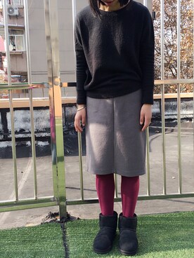 「UGG（アグ）のアイテム（ブーツ、ブラック系）」を使った、sako9さん（レディース・165cm）の冬コーディネート