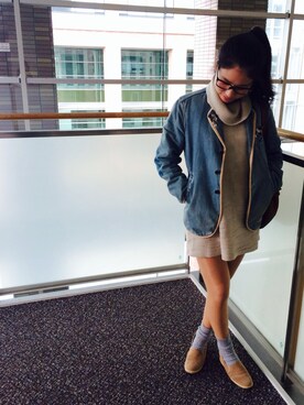 「くつした」｜「アイテム（デニムジャケット）」を使った、しかちゃんさん（レディース・161cm）の秋コーディネート
