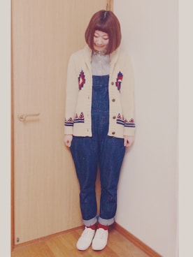 「白いスニーカー」｜「アイテム（サロペット/オーバーオール）」を使った、めぐもぐ。さん（レディース・165cm）の春コーディネート