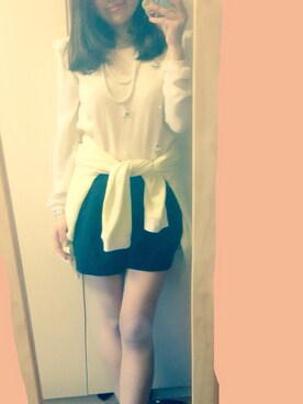 「H&M（エイチ・アンド・エム）のアイテム（ネックレス、ホワイト系）」を使った、mizukiさん（レディース・163cm）の春コーディネート