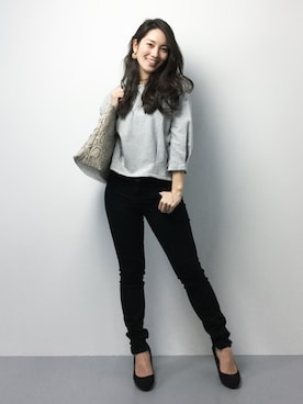 「EGOIST（エゴイスト）のアイテム（トートバッグ）」を使った、飯田有衣さん（レディース・161cm）の秋コーディネート