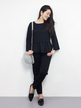 「AULI（アウリィ）のアイテム（つなぎ/オールインワン）」を使った、飯田有衣さん（レディース・161cm）の秋コーディネート