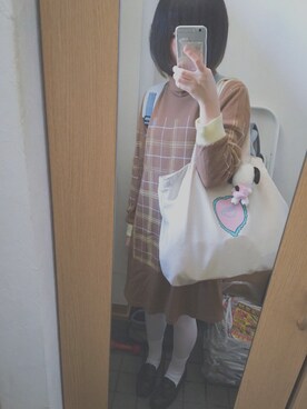 「keisuke kanda（ケイスケカンダ）のアイテム（レッグウェア）」を使った、にゅるさん（レディース・153cm）の秋コーディネート