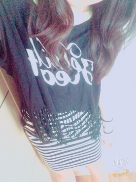 「E hyphen world gallery（イーハイフンワールドギャラリー）のアイテム（Tシャツ/カットソー、ブラック系）」を使った、rinaさん（レディース）の春コーディネート