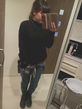 「UNIQLO（ユニクロ）のアイテム（ニット/セーター、ブラック系）」を使った、emiさん（レディース）の冬コーディネート