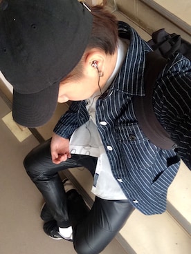 「tk.TAKEO KIKUCHI（ティーケータケオキクチ）のアイテム（デニムジャケット）」を使った、きゅうぃんさん（メンズ・178cm）の冬コーディネート
