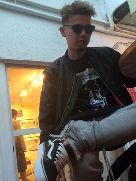 「fog（フォグ）のアイテム（Tシャツ/カットソー、ブラック系）」を使った、Jyouichi Kumagaiさん（メンズ・172cm）の春コーディネート