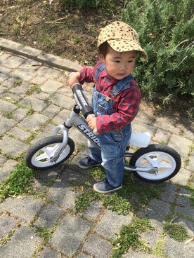 「ストライダー」｜「アイテム（オールインワン・サロペット）」を使った、mah_shushuさん（キッズ・90cm）の夏コーディネート