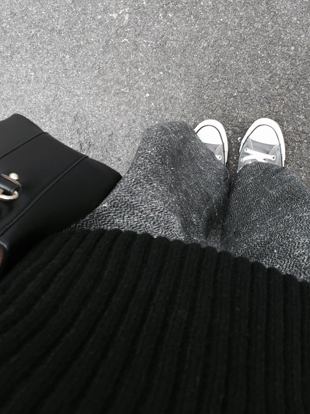 「moussy、SLY」｜「SLYのTWEED TUCK WIDE L/PT（その他パンツ、その他）」を使った、m’さん（レディース・163cm）の冬コーディネートの1枚目の写真