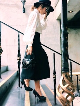 「DRIES VAN NOTEN（ドリスヴァンノッテン）のアイテム（シューズ）」を使った、Akaneさん（レディース・163cm）の秋コーディネート