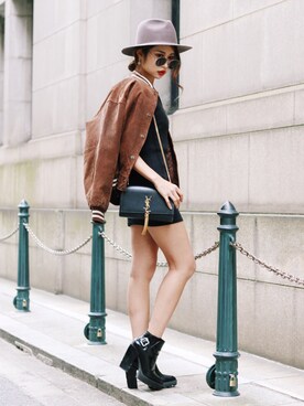 「Saint Laurent（サンローラン）のアイテム（バッグ）」を使った、Akaneさん（レディース・163cm）の秋コーディネート