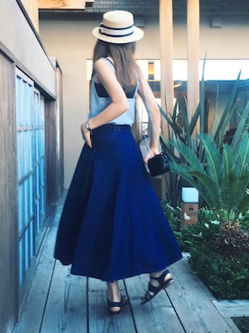 「Saint Laurent（サンローラン）のアイテム（バッグ）」を使った、Akaneさん（レディース・163cm）の秋コーディネート