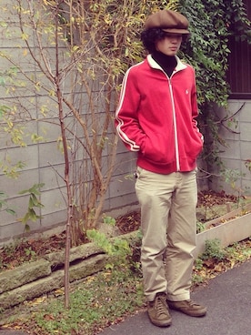 「アイテム（ジャージ、レッド系）」を使った、sora.さん（メンズ・170cm）の冬コーディネート