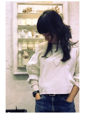 「VINTAGE（ヴィンテージ）のアイテム（シャツ/ブラウス、ホワイト系）」を使った、百冨友香理さん（レディース・160cm）の冬コーディネート