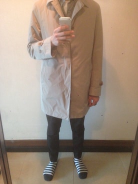 「アイテム（トレンチコート、ゴールド系）」を使った、선호さん（メンズ・176cm）の春コーディネート